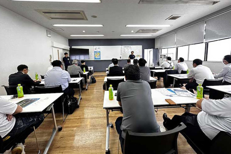 主な仕事の様子8